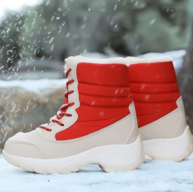 長靴レディース 雪景色に映える防寒ブーツ