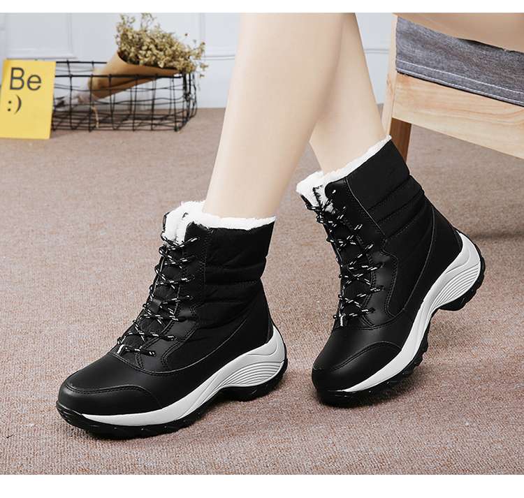 長靴レディース 雪景色に映える防寒ブーツ