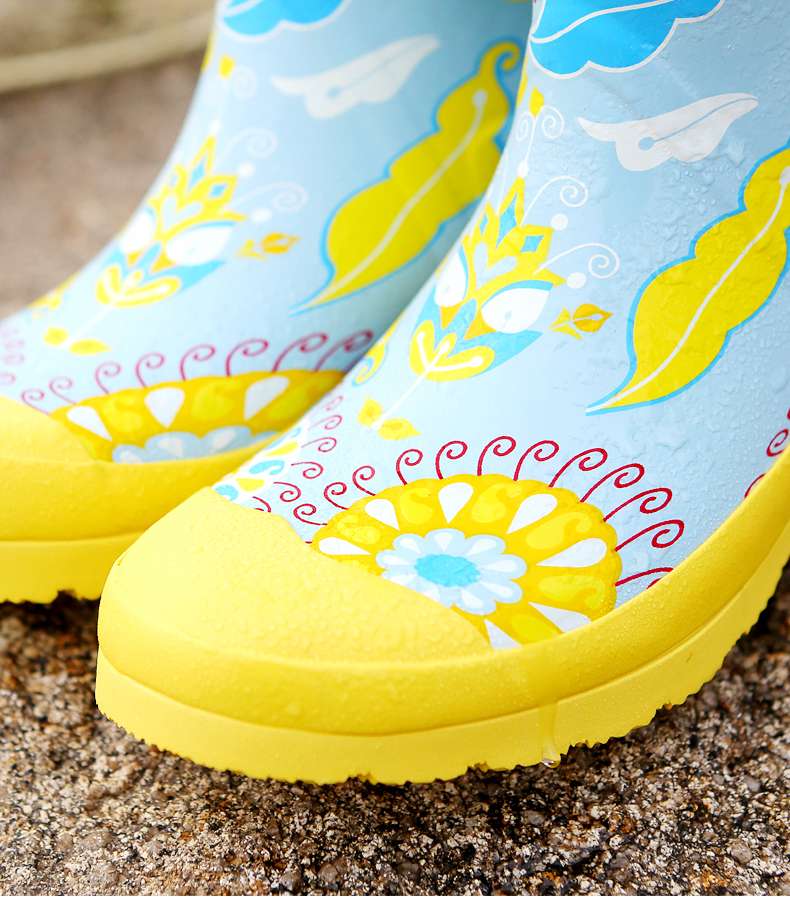 長靴レディース 長靴 花柄アートが魅力的な雨の日の相棒