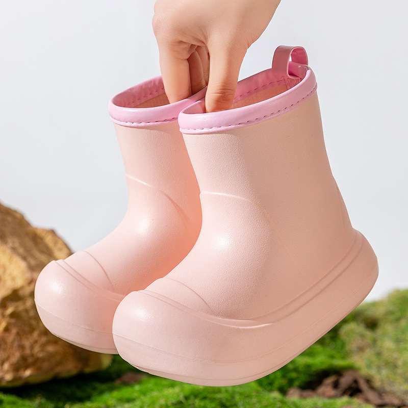 長靴レディース 雨の日も華やかに履ける防水ブーツ